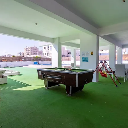Sapphire'S 2-Bedroom Apartment In Larnaca Dış mekan fotoğraf
