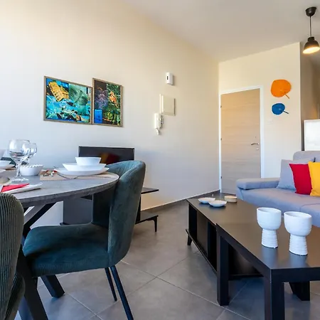 Sapphire'S 2-Bedroom Apartment In Larnaca Dış mekan fotoğraf