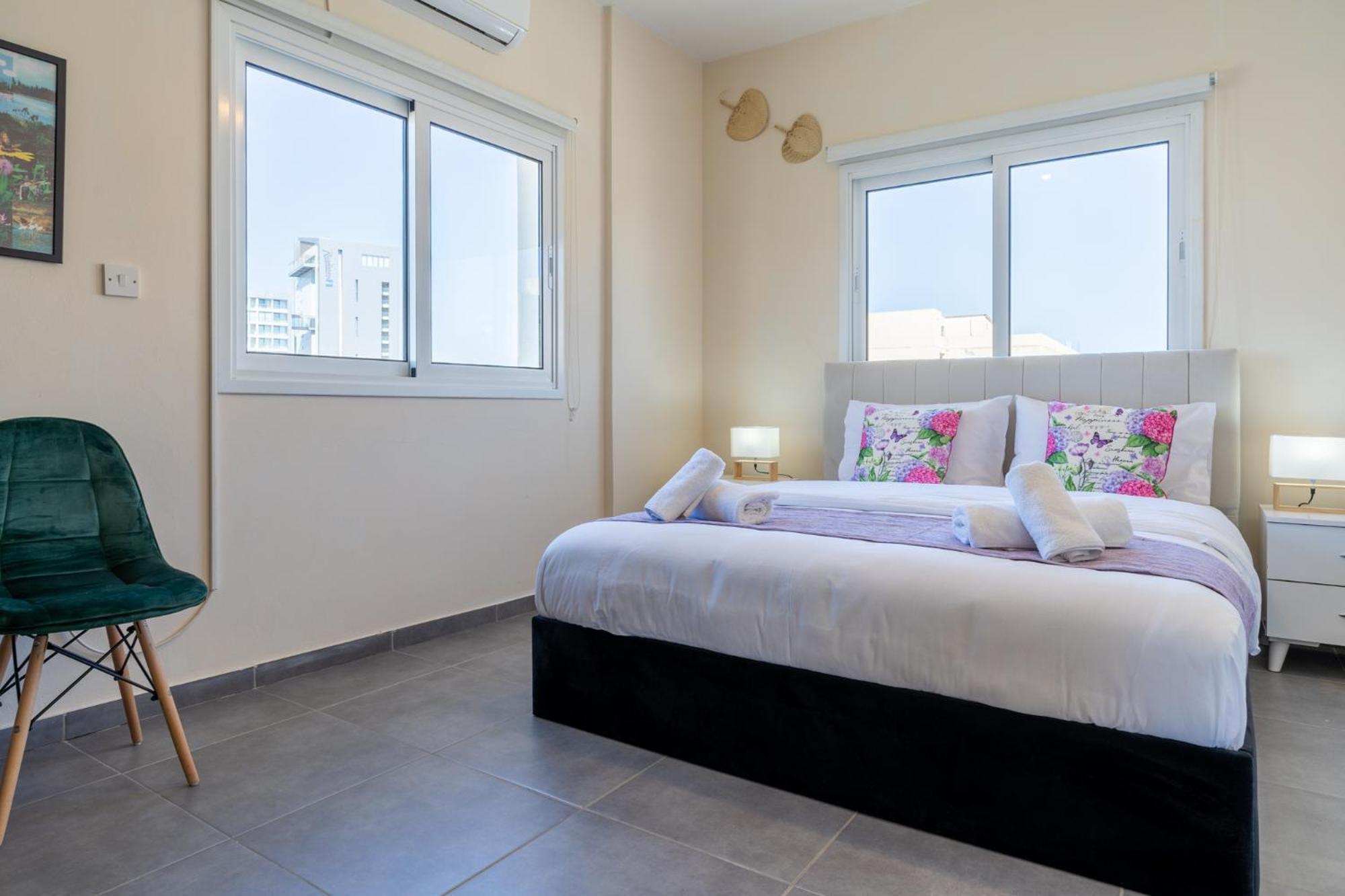 Sapphire's 2-bedroom In Apartament *