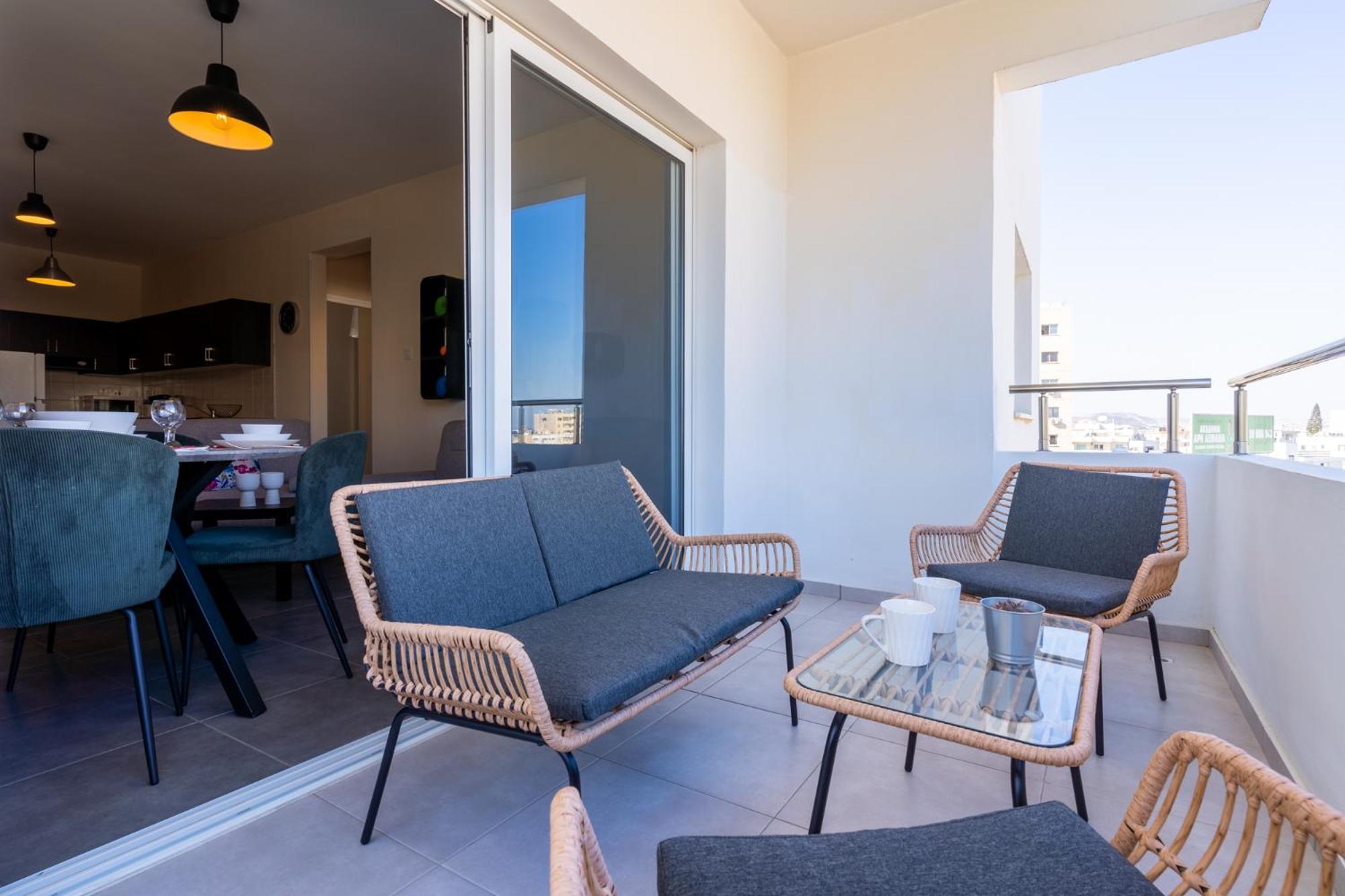 Sapphire's 2-bedroom In Apartament